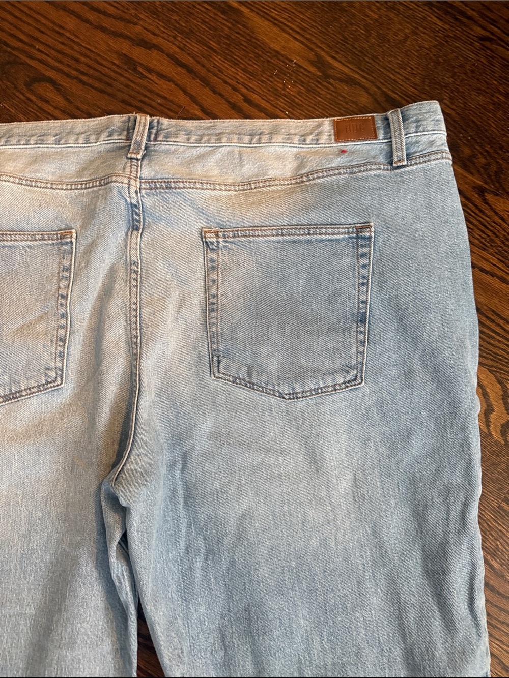 BDG Light Wash Relaxed Straight Leg Jeans Faded Denim